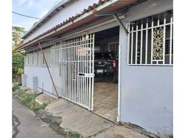 Se Vende Casa con cuarto de Alquiler en Las Mañanitas