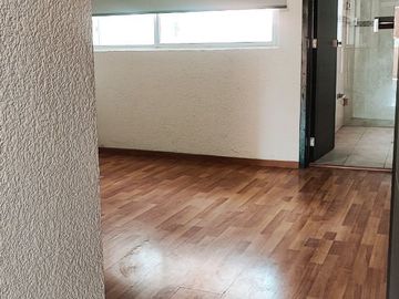 Jurica: Residencia en Venta, Gran Ubicación, Terreno 2,220 m2