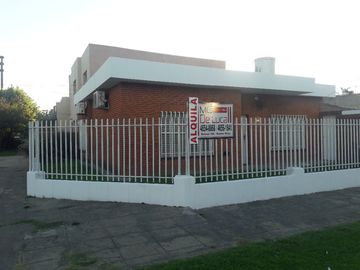 Casa en venta en Villa Luzuriaga