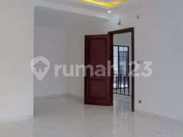 Rumah Siap Huni di Komplek Mertilang Bintaro Sektor 9