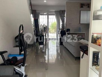 Di Jual Rumah Di Taman Surya 5 Siap Huni