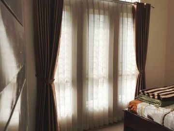 RUMAH MEWAH 2LT SIAP HUNI DIDEKAT KAMPUS UGM