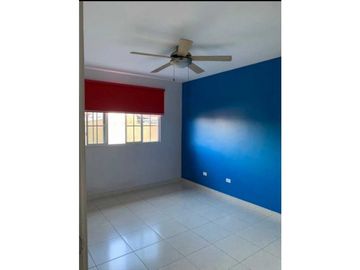 CASA EN VILLA LUCRE VILLA AZORES 3REC 2B L/B 263M2 PATIO
