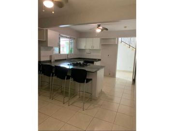 CASA EN VILLA LUCRE VILLA AZORES 3REC 2B L/B 263M2 PATIO