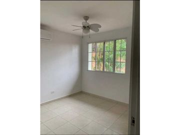 CASA EN VILLA LUCRE VILLA AZORES 3REC 2B L/B 263M2 PATIO