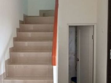 DIJUAL RUMAH CLUSTER BARU DI DEKAT JL RAYA WIBAWA MUKTI JATIASIH BEKASI