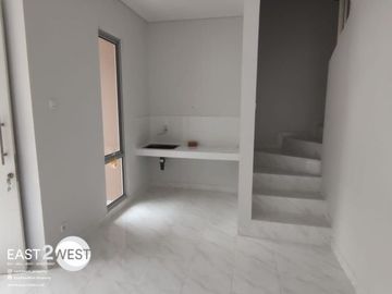 Disewakan Rumah Milano Village Cluster Padova Gading Serpong Tangerang Bagus Nyaman Siap Huni