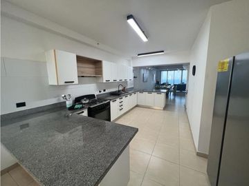 APARTAMENTO EN AVENIDA BALBOA PH WATERS ON THE BAY AMOBLADO 269M2
