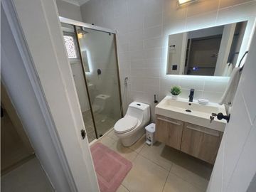 APARTAMENTO EN AVENIDA BALBOA PH WATERS ON THE BAY AMOBLADO 269M2