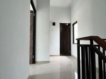 Dijual Rumah 2 Lantai Tanpa DP di Panjibuwono City Bekasi