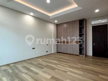 Brand New! Townhouse Mewah Lokasi Premium di Pondok Indah - Jakarta Selatan