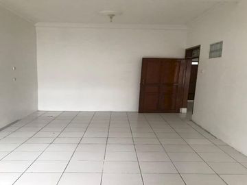 RUMAH STRATEGIS DI CIJERAH 10 KE KOTA BANDUNG DAN CIMAHI