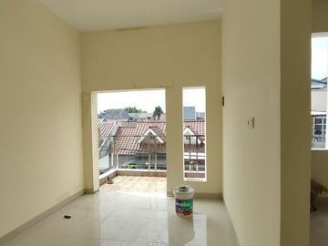 RUMAH BARU! JUAL MURAH REGENCY MELATI MAS BLOK E LUAS 72