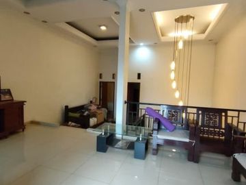 Rumah 2 lantai bebas banjir di Pondok Pekayon Indah Bekasi