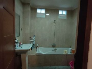 Rumah 2 lantai bebas banjir di Pondok Pekayon Indah Bekasi