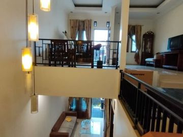 Rumah 2 lantai bebas banjir di Pondok Pekayon Indah Bekasi