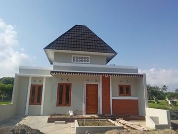 Rumah Siap Bangun Gaya Villa Lebar Jalan 6 meter Dekat jl Jogja Solo