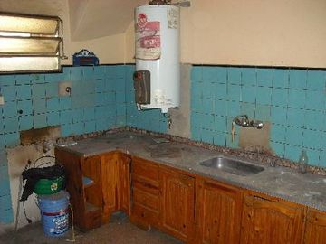 Casa PH en venta en Avellaneda Este