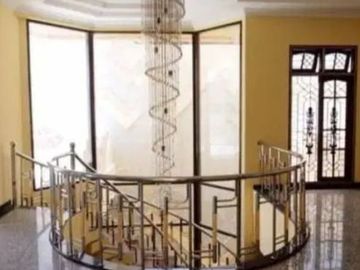 Rumah Mewah Siap Huni Kertajaya Indah Bangunan 2 Lantai