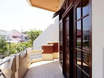Rumah Mewah Siap Huni Kertajaya Indah Bangunan 2 Lantai