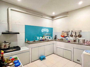 Dijual Rumah mewah 2 lantai 3 KT di Cipete Jakarta selatan