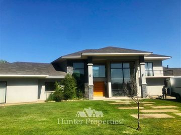 Casa en Venta en por carretera 5 sur tomar camino a unihue y luego camino a barros negros