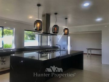 Casa en Venta en por carretera 5 sur tomar camino a unihue y luego camino a barros negros