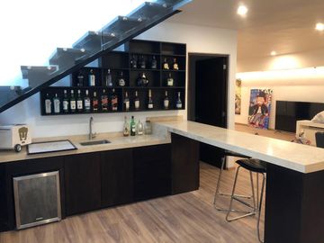 Casa en venta en Lomas de Agelópolis II, Zona Azul!