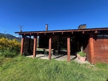 Preciosa y amplia casa en venta amoblada 4 dorm 3 b quincho