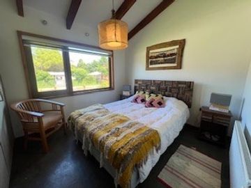 Preciosa y amplia casa en venta amoblada 4 dorm 3 b quincho