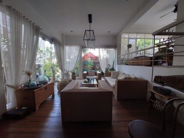 Rumah homey mini cluster di Dago atas hanya sekitar 200 m dari Jalan raya utama Ir H Juanda Hook