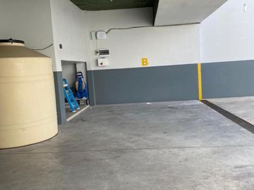 3 AMBIENTES CON 2 COCHERAS CUBIERTAS , CON BALCON ATERRAZADO AL FRENTE 75 M2 MAS BALCON