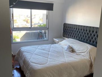 3 AMBIENTES CON 2 COCHERAS CUBIERTAS , CON BALCON ATERRAZADO AL FRENTE 75 M2 MAS BALCON