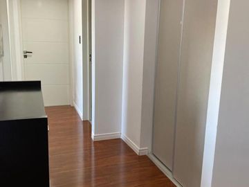 3 AMBIENTES CON 2 COCHERAS CUBIERTAS , CON BALCON ATERRAZADO AL FRENTE 75 M2 MAS BALCON