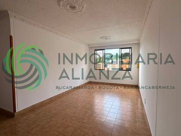 apartamento en arriendo en lagos v etapa. Cod A17458