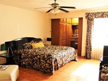 Villa Satélite, Casa En Venta De Gran Terreno, Céntrica, Hermosillo