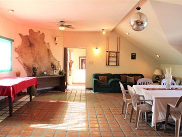 Villa Satélite, Casa En Venta De Gran Terreno, Céntrica, Hermosillo