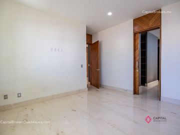 Casa de Lujo en Venta en Coto Colinas de San Javier
