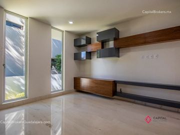 Casa de Lujo en Venta en Coto Colinas de San Javier