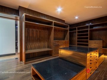 Casa de Lujo en Venta en Coto Colinas de San Javier