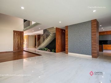 Casa de Lujo en Venta en Coto Colinas de San Javier