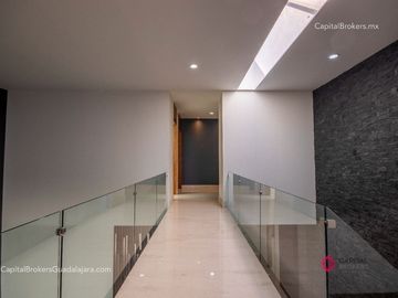 Casa de Lujo en Venta en Coto Colinas de San Javier