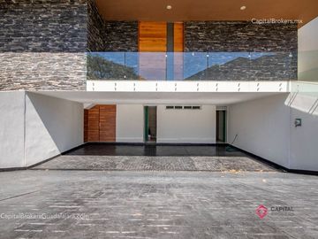 Casa de Lujo en Venta en Coto Colinas de San Javier