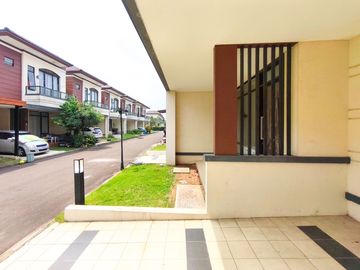 Rumah 2 Lantai SHM 13 Mnt ke Terminal Pasar Kemis Hadap Utara J-47501
