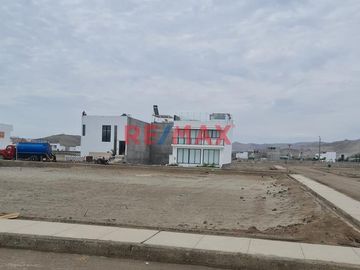 Terreno en Playa Los Reyes – Cerro Azul
¡Haz realidad la casa de playa de tus sueños! 🌊☀️

Este exclusivo terreno de 140 m² (7 metros de frontis po