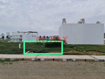 Terreno en Playa Los Reyes – Cerro Azul
¡Haz realidad la casa de playa de tus sueños! 🌊☀️

Este exclusivo terreno de 140 m² (7 metros de frontis po