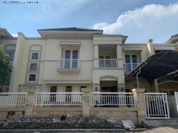 Rumah Central Park Mulyosari, Strategis, Siap Huni, Furnish