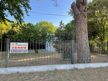 Casa En Venta 3 Amb. Lote 1200 m2 Oportunidad - Mariano Acosta, Merlo