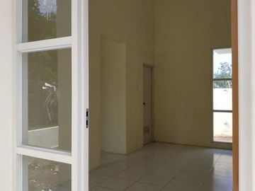 Rumah ready Dengan design modern di pusat kota kediri