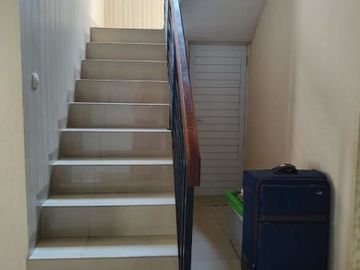 TOWN HOUSE EXCLUSIF MURAH DI CINERE DEPOK